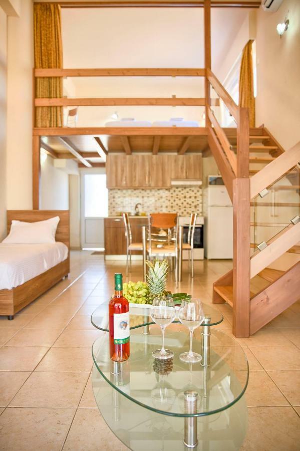 Hotell Alia Beach