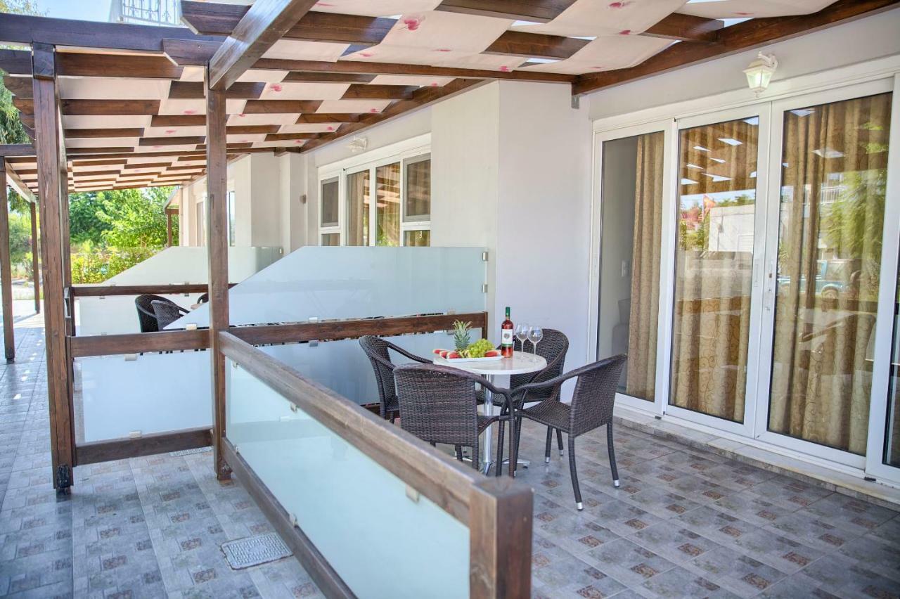 Hotell Alia Beach 3*