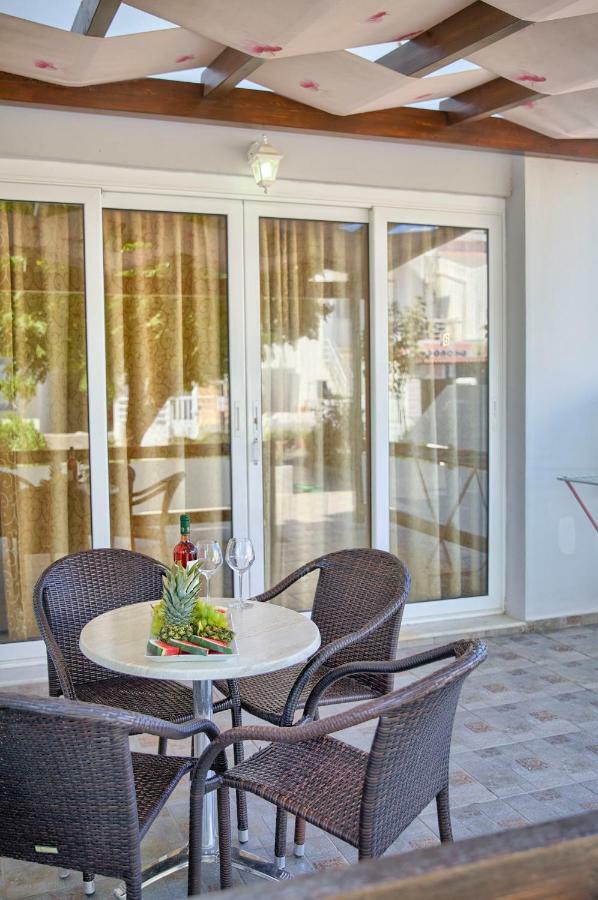 Alia Beach Hotell Haraki