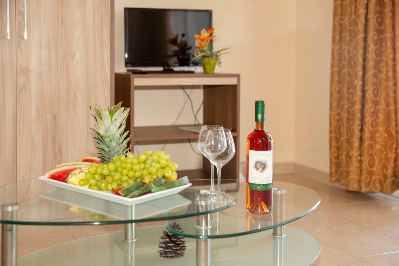 Hotell Alia Beach 3*